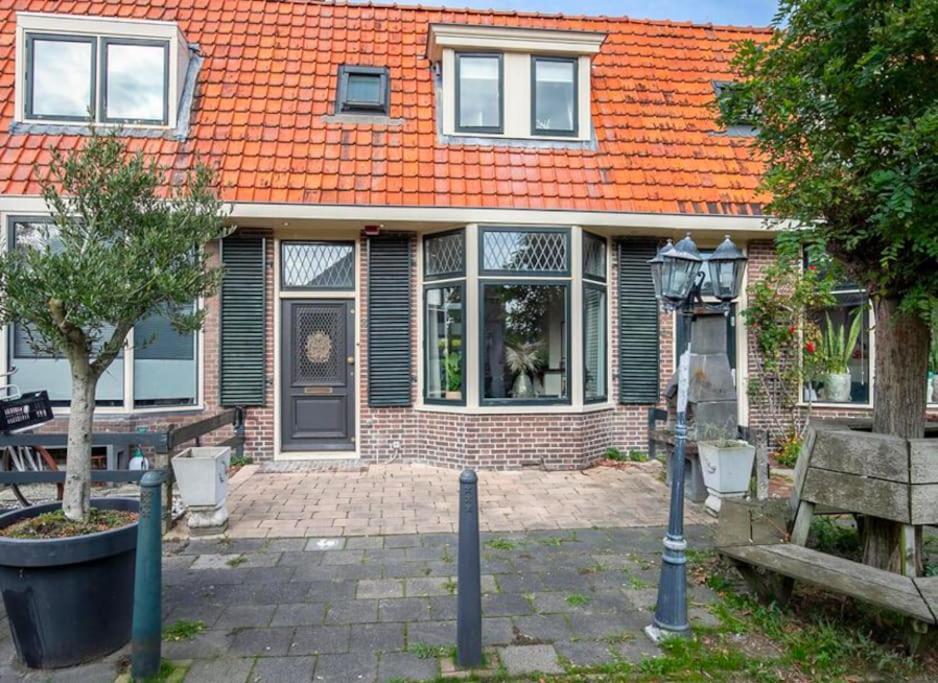 Een Heerlijke Woning Op Loopafstand Van Centrum! Leeuwarden Exterior photo